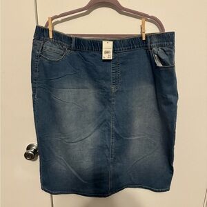 Jean skirt 28 inches in length
